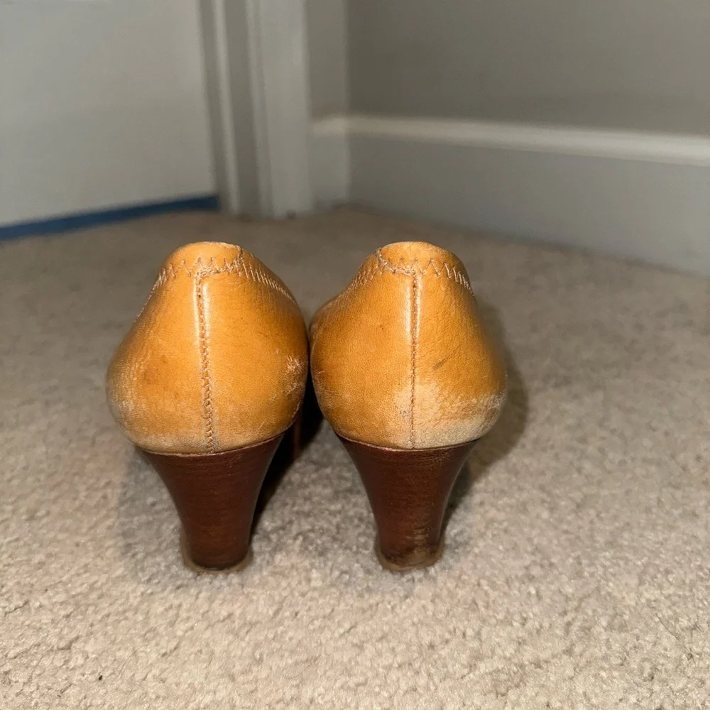 Tory Burch tan wedges. Size 7